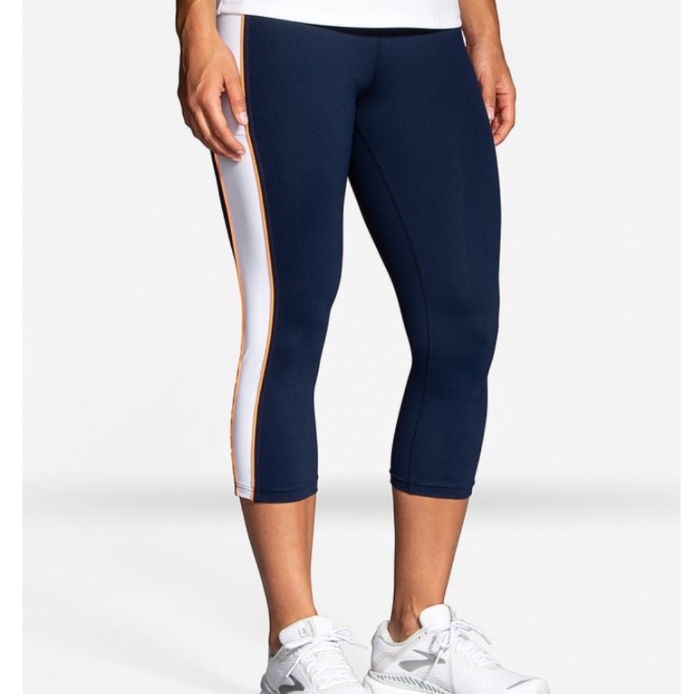 NWT Brooks Navy & Nectar Greenlight Capri Leggings Woman’s Size XS